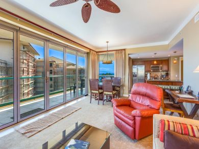 Corner Unit 5th floor overlooking Mountains Corner Unit 5th floor overlooking Mountains